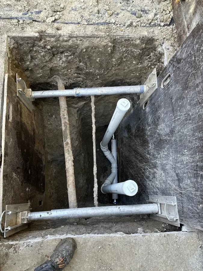 Experienced plumber completing Faucet Repair work in Tucson Mountains